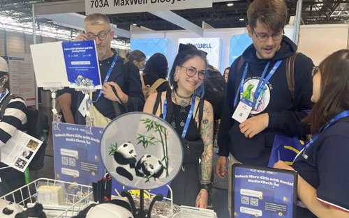 RWD Booth Draws 1000+ Engagements at FENS 2024, injecting Fresh Momentum and Opportunities